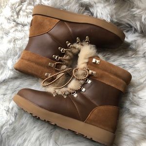 UGG Viki waterproof boot